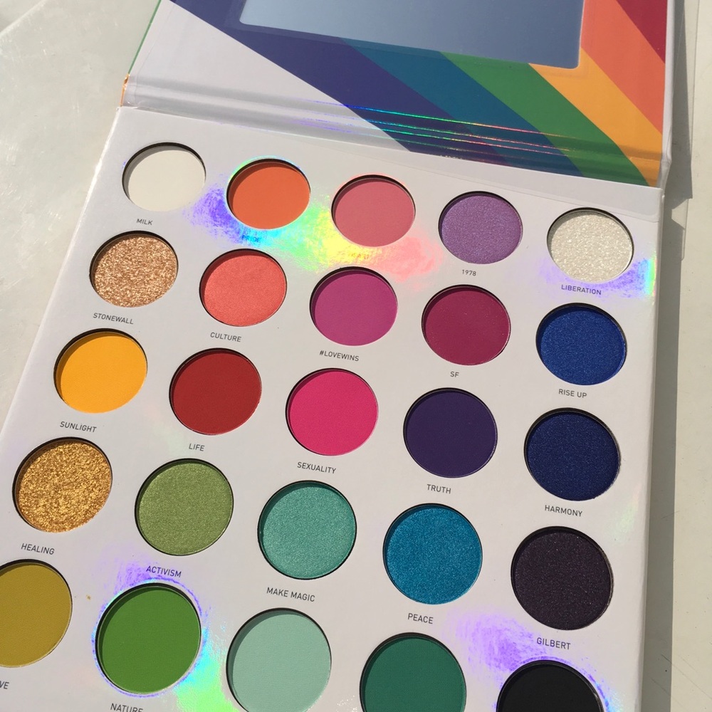 🌈Morphe Limited edition Artistry Palette 🌈